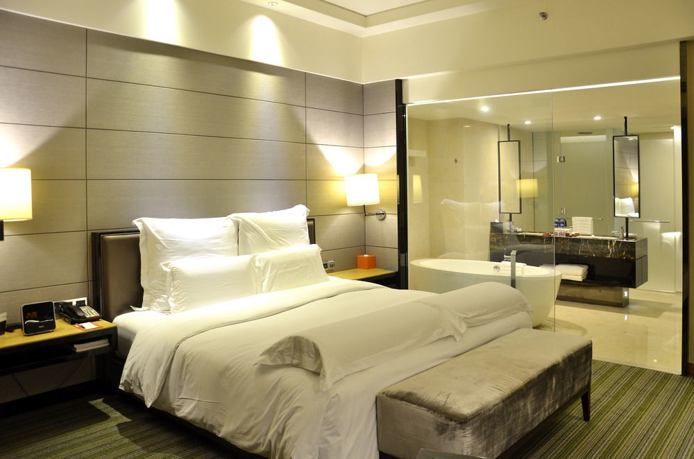 Pullman Dongguan Changan Екстериор снимка