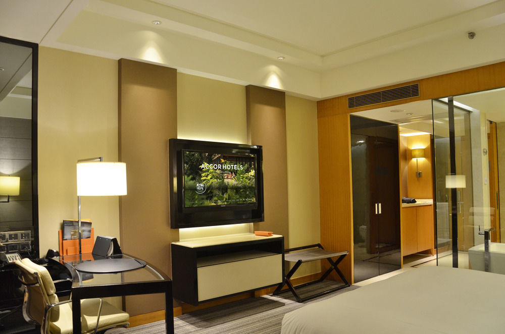 Pullman Dongguan Changan Екстериор снимка